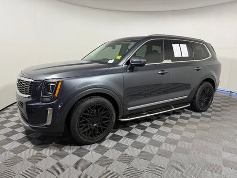 Used 2021 Kia Telluride S FWD image 2