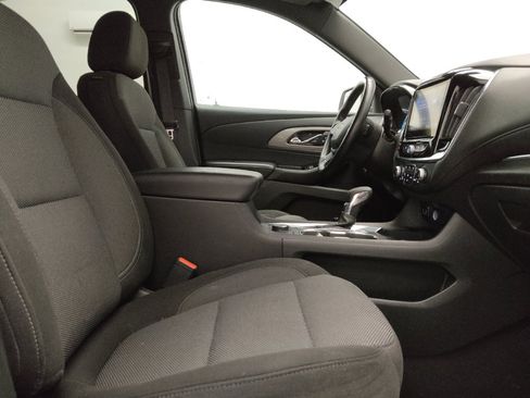 Used 2023 Chevrolet Traverse LT FWD image 21