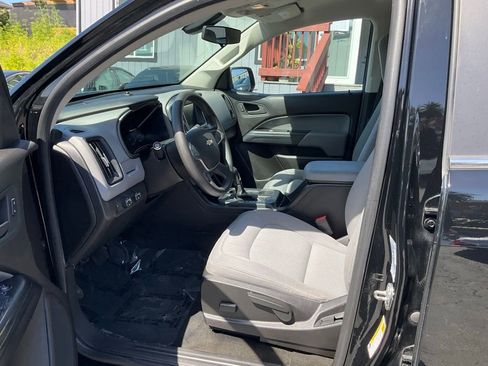 Used 2018 Chevrolet Colorado W/T w/ WT Convenience Package AWD/4WD image 15