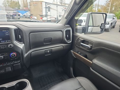 Certified 2022 Chevrolet Silverado 3500 LT w/ Convenience Package image 21