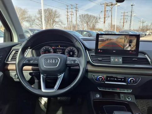 Used 2023 Audi Q5 2.0T Premium Plus w/ Premium Plus Package AWD/4WD image 11