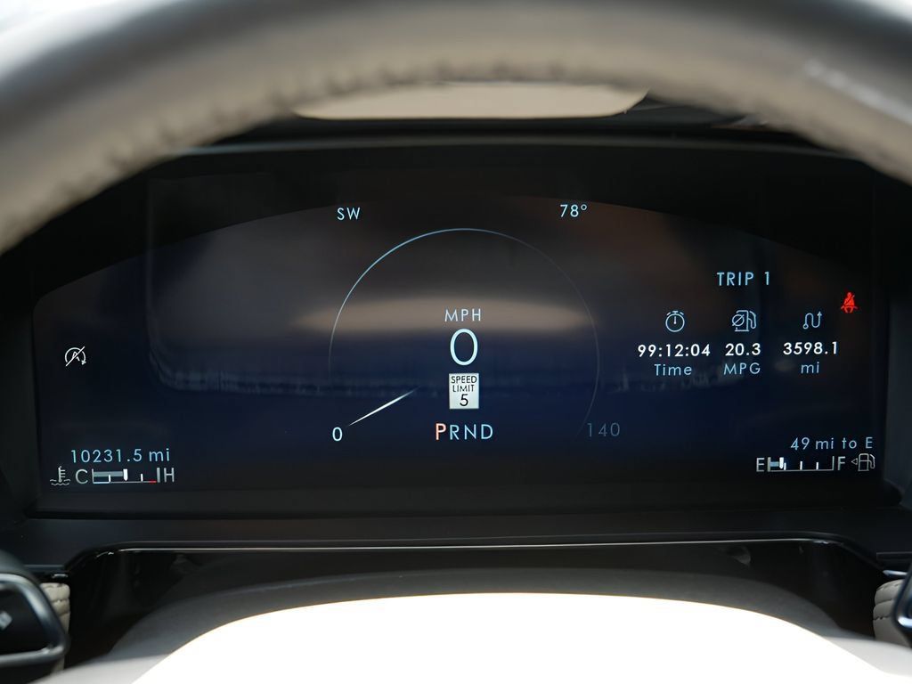 Used 2025 Lincoln Corsair Reserve FWD image 19