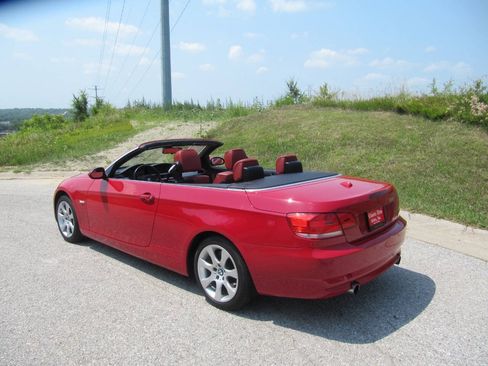 Used 2008 BMW 335i Convertible w/ Premium Pkg RWD image 6
