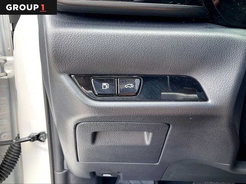 Used 2025 Lexus NX 250 FWD w/ Towing Package (2000 Lbs) image 33