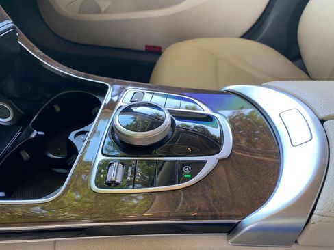 Used 2018 Mercedes-Benz C 300 Sedan image 54