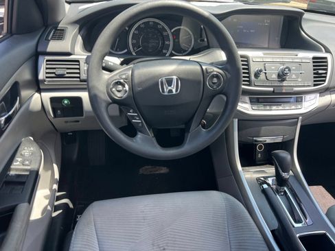 Used 2015 Honda Accord LX image 29