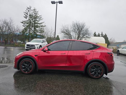 Used 2024 Tesla Model Y Long Range image 4