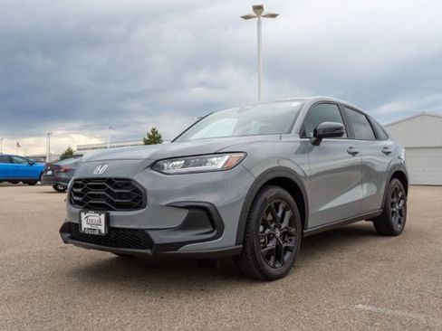 Used 2025 Honda HR-V Sport image 3