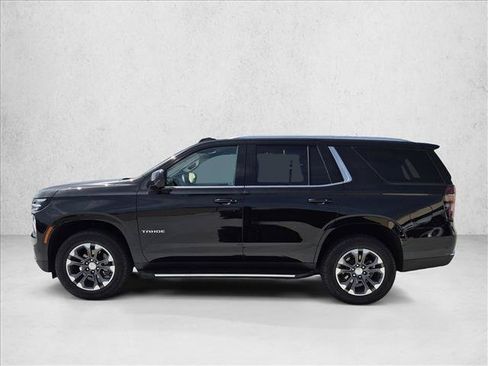 Used 2025 Chevrolet Tahoe LT RWD image 9