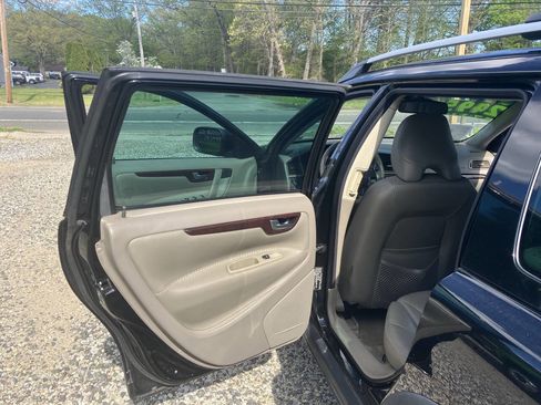 Used 2007 Volvo XC70 AWD/4WD image 18