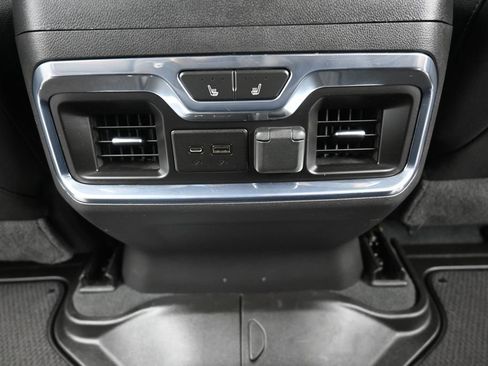 Used 2021 GMC Sierra 1500 AT4 w/ AT4 Premium Package AWD/4WD image 23