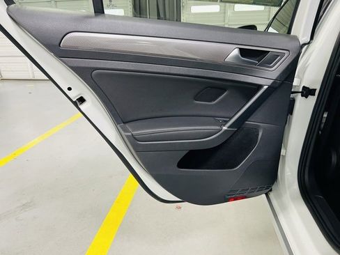 Used 2019 Volkswagen Golf Alltrack SEL image 23