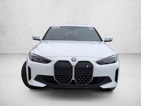 Used 2023 BMW i4 eDrive35 w/ Premium Package RWD image 2