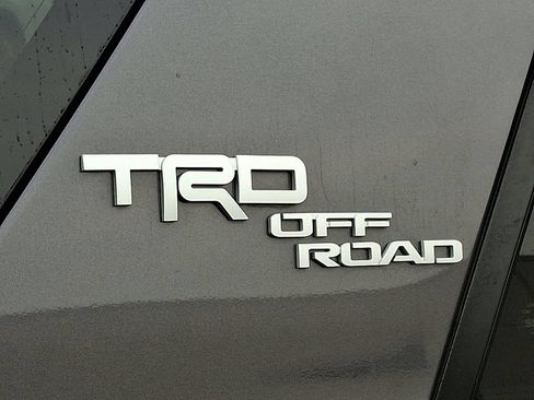 Used 2022 Toyota 4Runner TRD Off-Road Premium AWD/4WD image 30