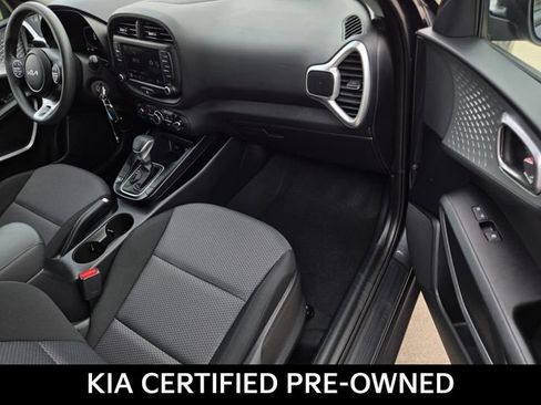 Certified 2025 Kia Soul LX FWD image 7