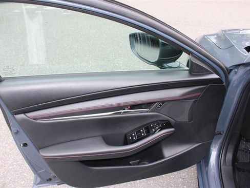 Used 2026 MAZDA MAZDA3 Carbon AWD/4WD image 12