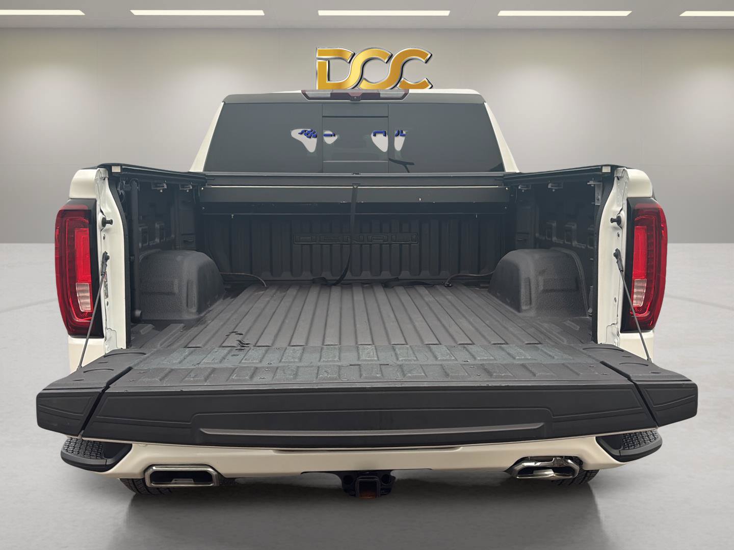 Used 2022 GMC Sierra 1500 Denali AWD/4WD image 9