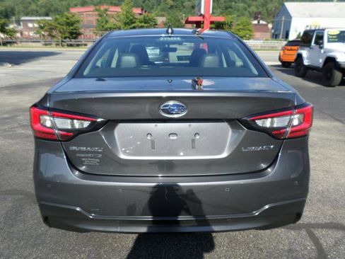 Used 2022 Subaru Legacy Limited image 5