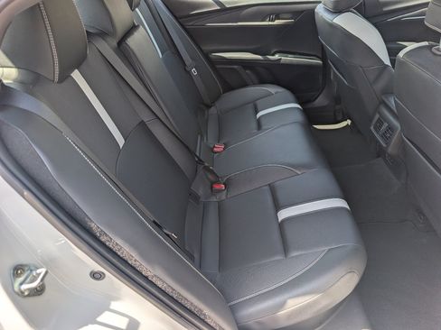 Used 2025 Toyota Camry SE FWD image 5