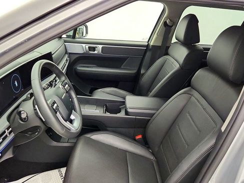 Used 2025 Hyundai Santa Fe Limited FWD image 19