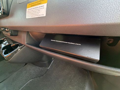 Used 2022 Mercedes-Benz Sprinter 2500 image 35