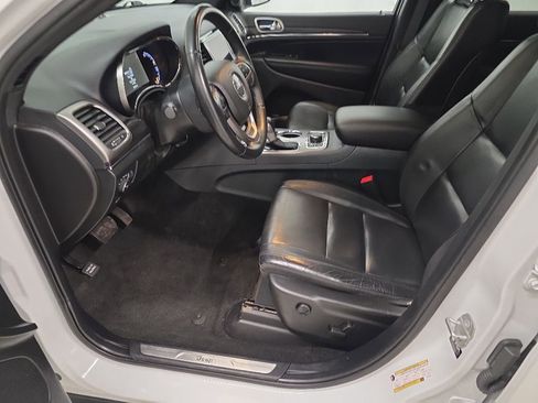 Used 2022 Jeep Grand Cherokee Limited AWD/4WD image 10