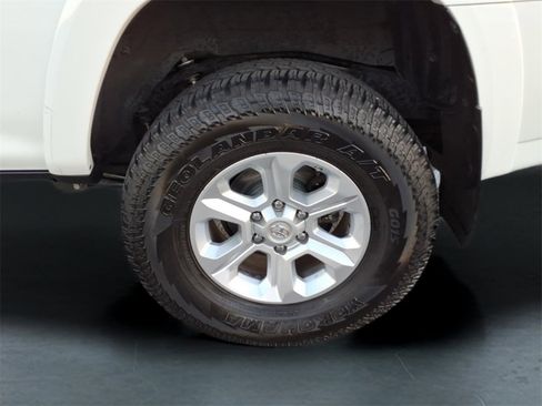 Used 2021 Toyota 4Runner SR5 image 12