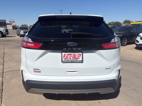 Used 2024 Ford Edge SEL w/ Convenience Package AWD/4WD image 8