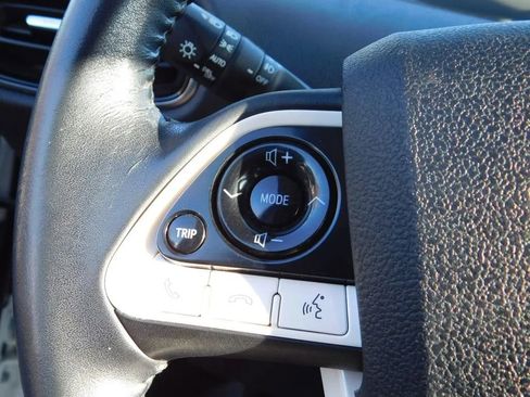 Used 2018 Toyota Prius Prime Advanced image 20