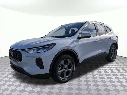 Certified 2025 Ford Escape ST-Line Select AWD/4WD image 7