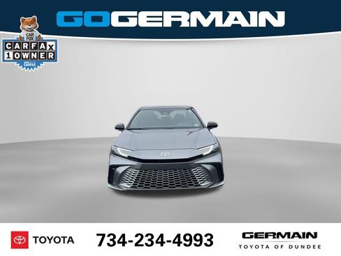 Used 2025 Toyota Camry XSE FWD image 2
