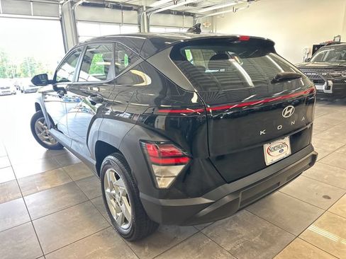 Used 2025 Hyundai Kona SE AWD/4WD image 13