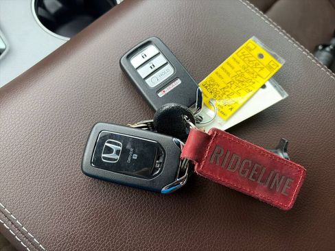Used 2025 Honda Ridgeline RTL image 28
