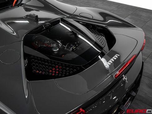 Used 2024 Ferrari SF90 Spider image 26