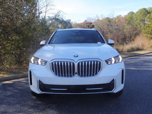 New 2026 BMW X5 xDrive40i w/ Premium Package image 2