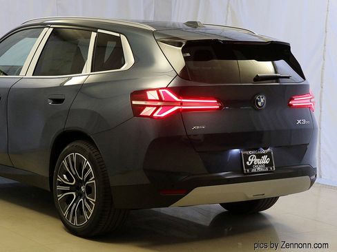 Used 2025 BMW X3 xDrive30i w/ Premium Package image 8