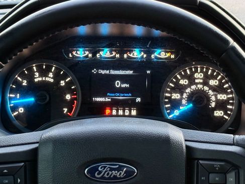Used 2017 Ford F150 XLT w/ Equipment Group 302A Luxury AWD/4WD image 32