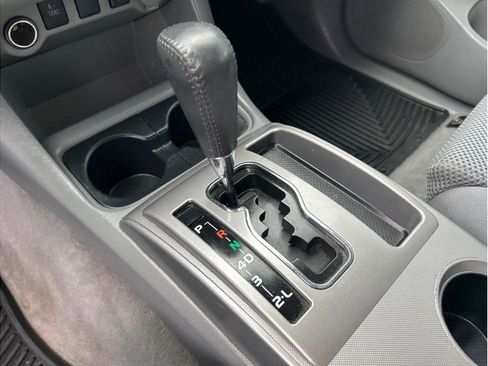 Used 2011 Toyota Tacoma 4x4 Double Cab image 20