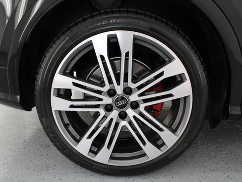 Used 2019 Audi SQ5 Premium Plus w/ Premium Plus Package image 80