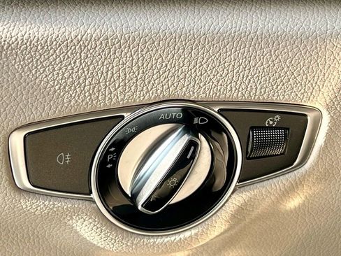 Certified 2022 Mercedes-Benz E 350 4MATIC Sedan image 25