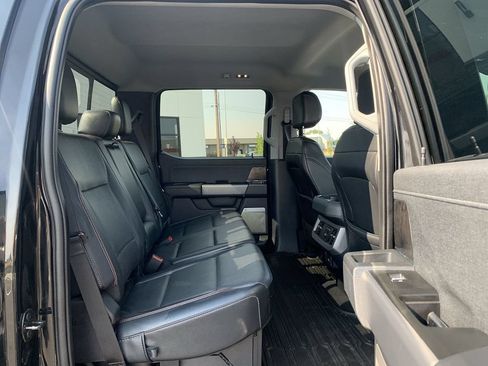 Used 2023 Ford F350 Lariat w/ Lariat Ultimate Package AWD/4WD image 32