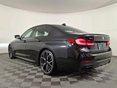 Used 2021 BMW M550i xDrive w/ Dynamic Handling Package image 7