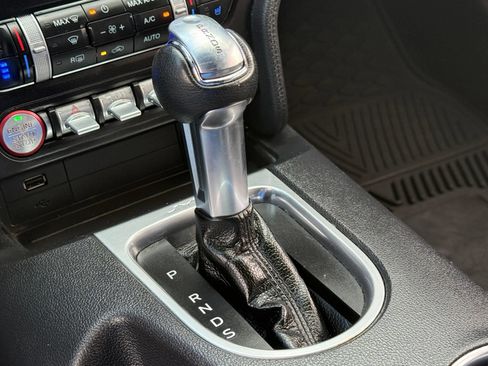 Used 2020 Ford Mustang Premium RWD image 32