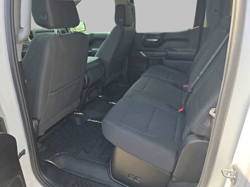 Used 2025 Chevrolet Silverado 1500 Custom image 15