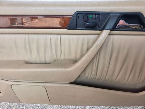 Used 1994 Mercedes-Benz E 320 Coupe image 49