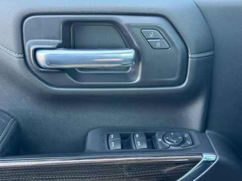 Used 2021 Chevrolet Silverado 1500 LT Trail Boss w/ Convenience Package II image 24