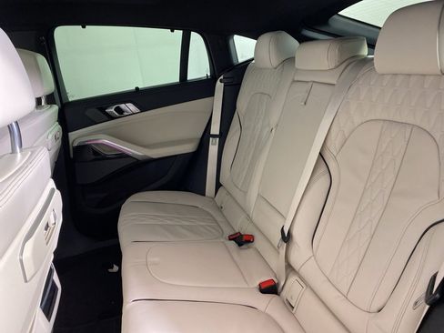 New 2026 BMW X6 M60i w/ Climate Comfort Package image 5
