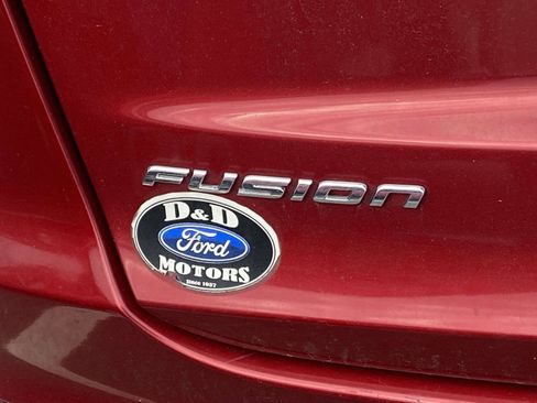 Used 2020 Ford Fusion SE image 11