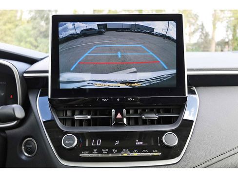 Used 2025 Toyota Corolla XLE image 23