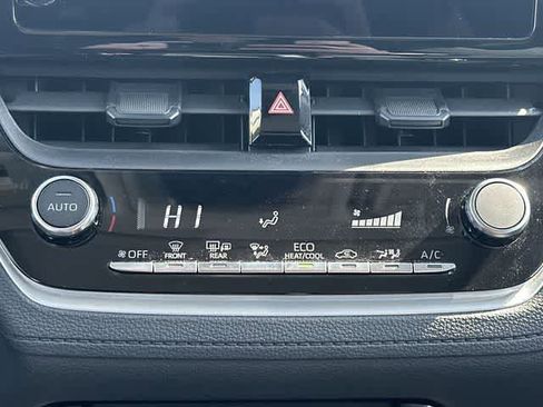 Used 2023 Toyota Corolla Cross LE w/ Moonroof Package image 15